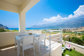  Michaela Beach House  Миртиос